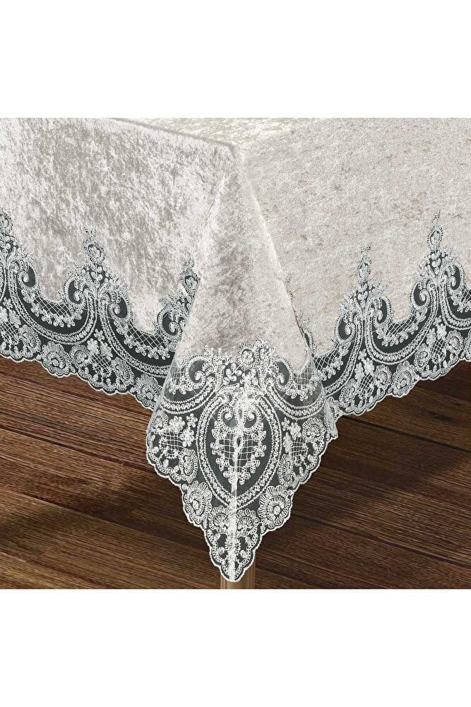 Kareleva Fransız Güpürlü Masa Örtüsü: Zarafetin ve Sofistike Tarzın Sembolü