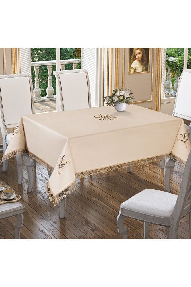 Dertsiz S Güpürlü Nakışlı Masa Örtüsü